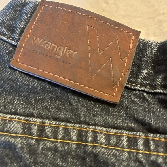 Men’s Wrangler Regular Fit 32/32 Jeans - Picture 7 of 11